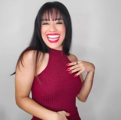 Selena Quintanilla Tribute Artist Viohletta TikTok Thumbnail